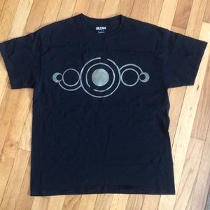 Crop circle tshirt.